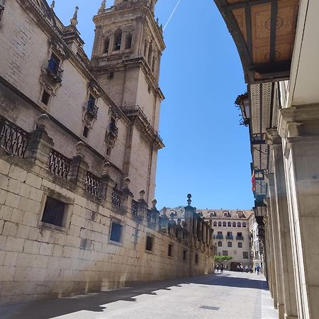 Apartamento Maestra Jaen Luaran gambar